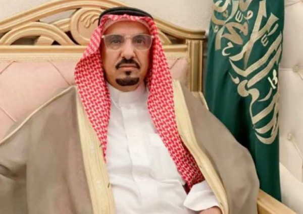 الشيخ “نشمي بن سمرة” يرفع التهاني والتبريكات للواء «شالح بن سمرة الرشيدي» بمناسبة ترقيته