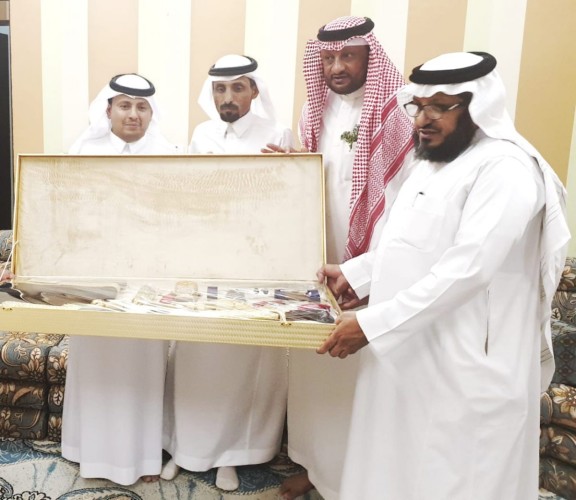 الدكتور “النجادي”يقيم حفل تكريم لزميله “المسعودي” بمناسبة حصوله على “الدكتوراه