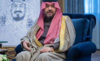 الأمير فيصل بن خالد بن سلطان يتسلم تقريراً عن أعمال نادي ريادة الأعمال في جامعة الحدود الشمالية الأمير فيصل بن خالد بن سلطان يتسلم تقريراً عن أعمال نادي ريادة الأعمال في جامعة الحدود الشمالية