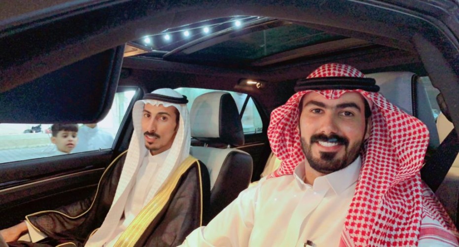 في ليلة العمر أشرق صباحها بالفرح .. الشاب سلطان بن عوض المهيمزي يودع العزوبية .. والحضور يثنون على تكريم سناب المهامزة ويدعمون للفكرة