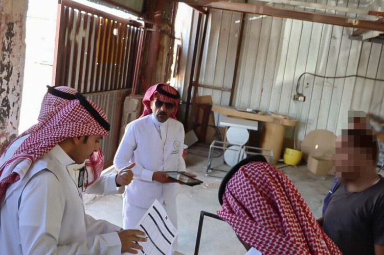 البرنامج الوطني لمكافحة التستر التجاري ينفذ جولات تفتيشية على الورش الصناعية بحائل