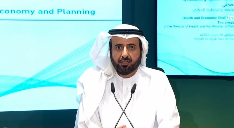 متى تنتهي الإجراءات الاحترازية لمواجهة فيروس “كورونا”؟ وزير الصحة يجيب – فيديو