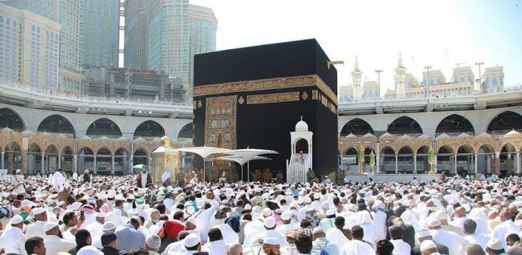 خطبتا الجمعة من المسجد الحرام والمسجد النبوي