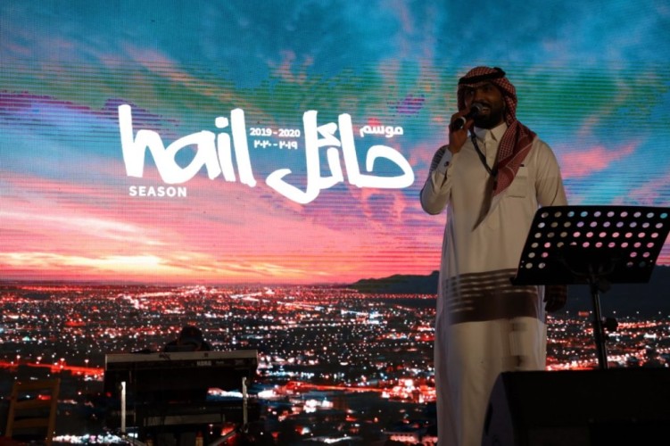 عروض مبهرة وألعاب نارية بختام موسم حائل