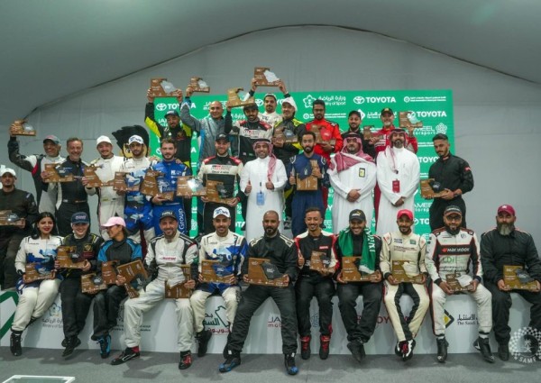تتويج أبطال الجولة الأخيرة من بطولة السعودية تويوتا صعود الهضبة تتويج أبطال الجولة الأخيرة من بطولة السعودية تويوتا صعود الهضبة