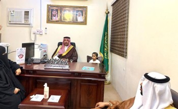 الأمير عبدالاله بن عبدالرحمن يزور جمعية كسوة الكاسي بجازان ويتسلم العضوية الشرفية
