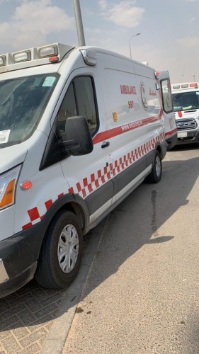 الفرق الإسعافية تنقل 15 حالة إصابة في حادث إنقلاب حافلة جنوب الرياض