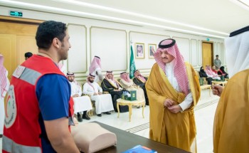 أمير الشرقية يدشن عدد من مشاريع الهلال الأحمر السعودي أمير الشرقية يدشن عدد من مشاريع الهلال الأحمر السعودي