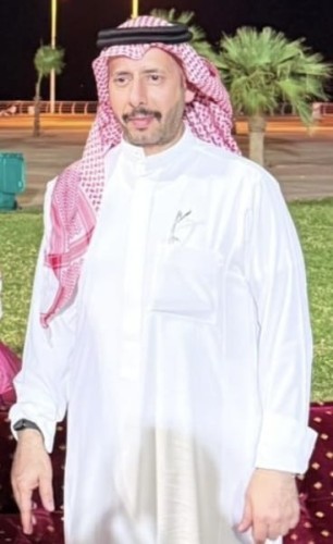 مائدة عشاء للعميد عبدالله الكريم في كورنيش جازان