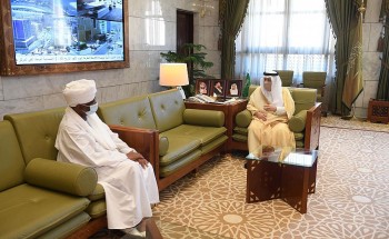 سمو أمير منطقة الرياض يستقبل سفير جمهورية السودان لدى المملكة سمو أمير منطقة الرياض يستقبل سفير جمهورية السودان لدى المملكة