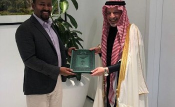 خادم الحرمين يبعث رسالة خطية لـ”رئيس وزراء أثيوبيا” خادم الحرمين يبعث رسالة خطية لـ”رئيس وزراء أثيوبيا”