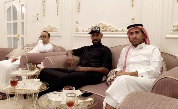 شاهد.. أسرة سعودية تستضيف الفرنسي “أنيلكا” في المدينة.. واللاعب يعبر عن سعادته