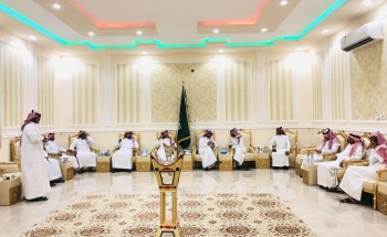 حضور الشعر والشعراء مع الاعلاميين ورجال الأعمال بديوان الشيخ محمد بن مضيان حضور الشعر والشعراء مع الاعلاميين ورجال الأعمال بديوان الشيخ محمد بن مضيان