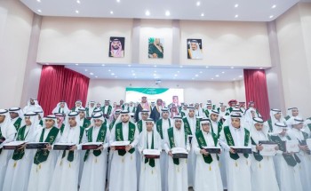 سمو محافظ حفر الباطن يرعي حفل تكريم 174 متفوقاً ومتفوقة في مسرح إدارة التعليم