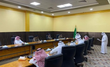 محافظ بيش يرأس إجتماع لجنة التنمية السياحية . محافظ بيش يرأس إجتماع لجنة التنمية السياحية .