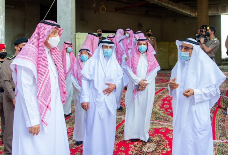 أمير منطقة الباحة يتفقد المنتزه الوطني ومشروع جمعية إكرام المسنين بمحافظة بلجرشي