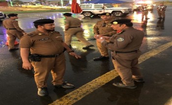 قائد القوة الخاصة لأمن الطرق بمنطقة جازان العقيد العقيبي في زيارة لنقاط المنع بمحافظة صامطة قائد القوة الخاصة لأمن الطرق بمنطقة جازان العقيد العقيبي في زيارة لنقاط المنع بمحافظة صامطة