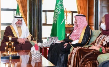 أمير تبوك يلتقي بمعالي نائب رئيس هيئة حقوق الإنسان