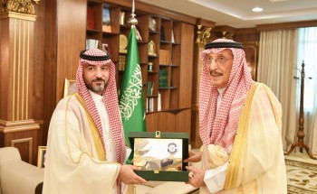 سمو أمير جازان يُدشن الخطة الإستراتيجية للتحول الرقمي سمو أمير جازان يُدشن الخطة الإستراتيجية للتحول الرقمي