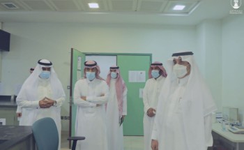رئيس جامعة حائل يقوم بجولة تفقدية لكليات الجامعة للاطلاع على سير العملية التعليمية ومتابعة خطط العودة الحضورية رئيس جامعة حائل يقوم بجولة تفقدية لكليات الجامعة للاطلاع على سير العملية التعليمية ومتابعة خطط العودة الحضورية