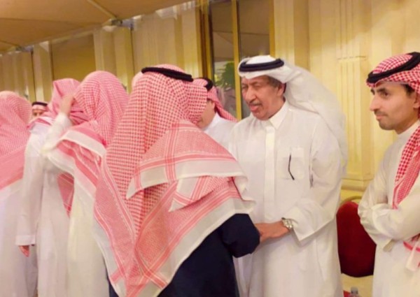 رجال الاعمال وشخصيات ومسؤولين يعزون رجل الاعمال خالد السعود في وفاة والدته رجال الاعمال وشخصيات ومسؤولين يعزون رجل الاعمال خالد السعود في وفاة والدته