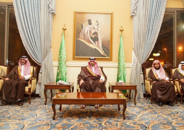 نائب أمير تبوك يستقبل المواطنين في اللقاء الأسبوعي نائب أمير تبوك يستقبل المواطنين في اللقاء الأسبوعي