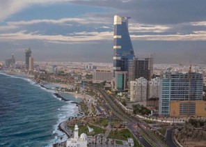 للحفاظ على سلامة المواطنين والمقيمين .. إغلاق كورنيش الخُبر والواجهة البحرية في الشرقية احترازياً للحفاظ على سلامة المواطنين والمقيمين .. إغلاق كورنيش الخُبر والواجهة البحرية في الشرقية احترازياً