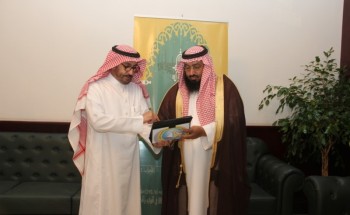 محافظ القريات يطلق فعاليات حملة ( عليكم بسنتي ) التوعوية لهيئة الأمر بالمعروف