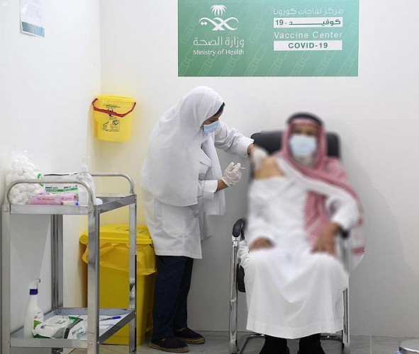 بالفيديو .. استشاري أمراض معدية: المملكة في نهاية السيطرة على جائحة “كورونا”.. ويكشف عن السبب!