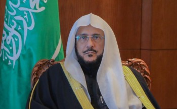 بالفيديو.. “آل الشيخ”: القيادة تولي المواطن والمقيم عناية كبيرة.. والمملكة بلد الخير والعطاء والإنسانية