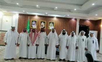 محافظ بيش يستعرض برامج جمعية التنمية الاهلية بالمحافظة محافظ بيش يستعرض برامج جمعية التنمية الاهلية بالمحافظة