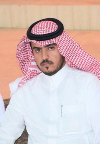 الشويلعي يكلل مثابرته واصراره ويتخرج من الجامعة