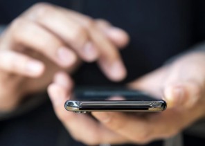 ستكون بديلة لواتساب.. المملكة تختبر منصة تراسل فوري بأيدٍ سعودية لإطلاقها قريباً ستكون بديلة لواتساب.. المملكة تختبر منصة تراسل فوري بأيدٍ سعودية لإطلاقها قريباً