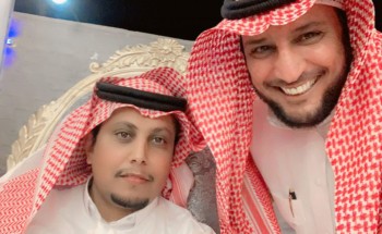 لليلة شرفية مميزة يحفها الكرم والجود .. بيرق الإعلامي “عبدالرحمن بن مرشد” يقيم مأدبة عشاء فاخرة لأحد أبطال القوات المسلحة لليلة شرفية مميزة يحفها الكرم والجود .. بيرق الإعلامي “عبدالرحمن بن مرشد” يقيم مأدبة عشاء فاخرة لأحد أبطال القوات المسلحة