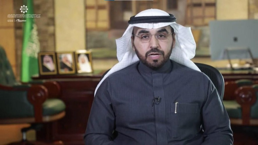 د. الفهيد يرعى حفل تخريج 888  من متدربي “كلية علوم الطيران بالرياض” أفتراضياً