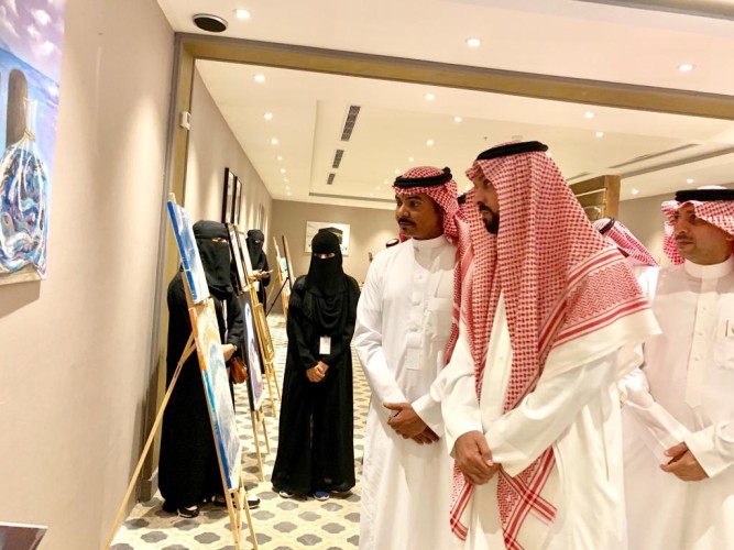 آل صبيح يفتتح معرض اِفْتَنَّ بمحافظة القنفذة بمشاركة 88 فنانة