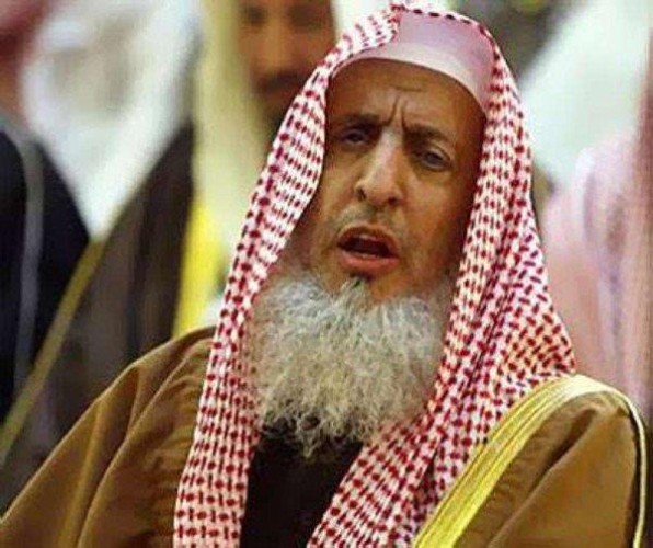 المفتي: نظام الحكم بالمملكة قائم على أسس متينة.. والتلاحم بين ولاة الأمر والشعب أبرز ما يميزه