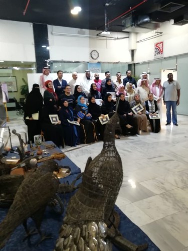 على شرف الدكتور طلال أدهم تناغم آرت تكرم المشاركين في المعرض الجماعي