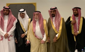 في جو عائلي مبسط .. “عمر فالح الزبني” يحتفل بزواجه في منزله بالرياض