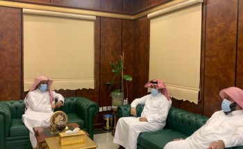 مدير عام فرع الرئاسة لهيئة الأمر بالمعروف بالمنطقة الشرقية يستقبل مدير مكتب وكالة الأنباء بالمنطقة مدير عام فرع الرئاسة لهيئة الأمر بالمعروف بالمنطقة الشرقية يستقبل مدير مكتب وكالة الأنباء بالمنطقة