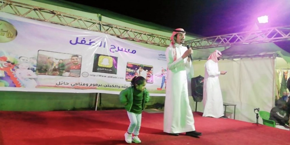 “المنشد الشويلعي يُولّعها في مهرجان الحائط الشتوي”