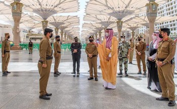 أمير المدينة يقف على مهام وأعمال الجهات المعنية بخدمة قاصدي المسجد النبوي أمير المدينة يقف على مهام وأعمال الجهات المعنية بخدمة قاصدي المسجد النبوي