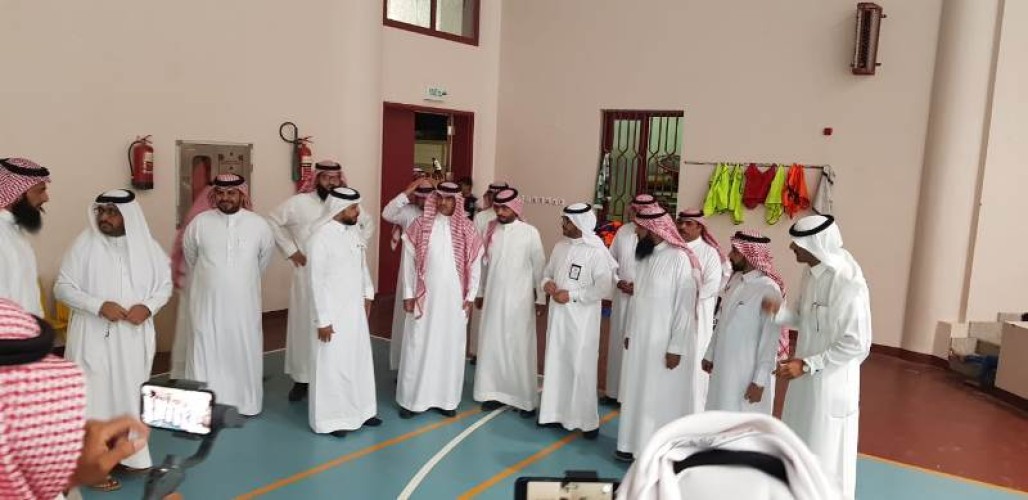 مدير تعليم الجوف يزور نادي الحي بسراقة