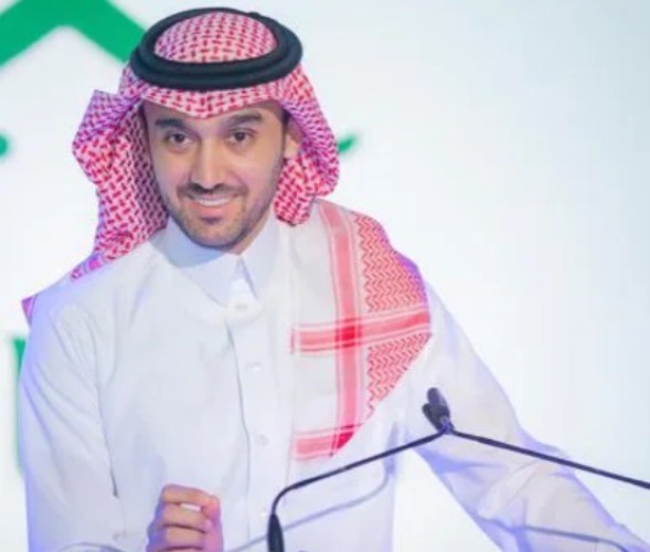 وزير الرياضة يدعم الأهلي قبيل مواجهة أوكلاند في كأس القارات للأندية