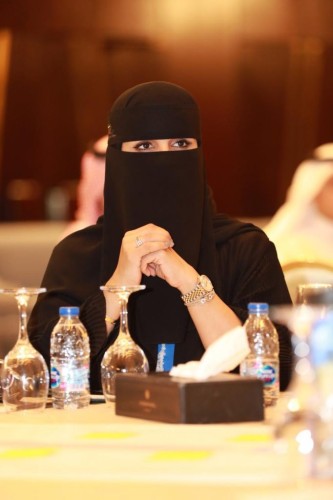 الأخصائية أميرة الرشود : احرصوا على النشاط الرياضي فـي منازلكم هذه الأيام