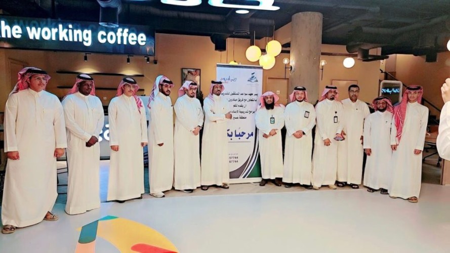برنامج الشيخ حسين بن مشيط يستكمل برامجه بدورة (TOT)