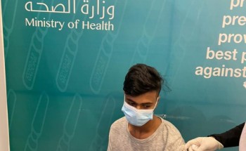 “صحة الرياض” تواصل تقديم خدماتها للمستفيدين في مركز لقاحات كورونا في حريملاء “صحة الرياض” تواصل تقديم خدماتها للمستفيدين في مركز لقاحات كورونا في حريملاء