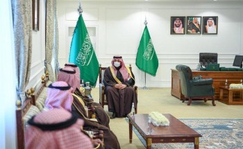 سمو أمير الحدود الشمالية يستقبل أمين المنطقة ورؤساء البلديات في المحافظات سمو أمير الحدود الشمالية يستقبل أمين المنطقة ورؤساء البلديات في المحافظات