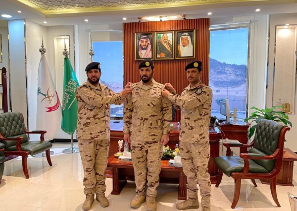 «بعد ترقيته لرتبة عقيد».. مشعان الرشيدي يتقلد رتبته الجديدة في قوة الطوارئ الخاصة بنجران