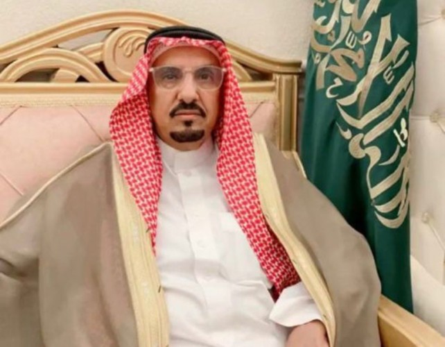 الشيخ “نشمي بن سمرة” يرفع التهاني والتبريكات للواء «شالح بن سمرة الرشيدي» بمناسبة ترقيته